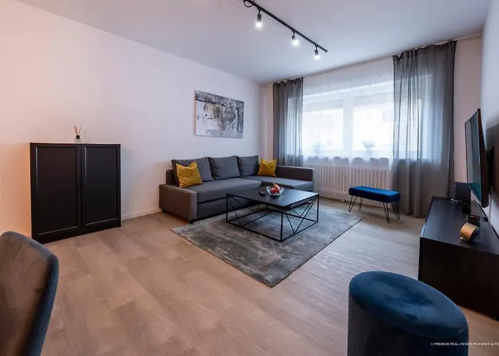 Flair: Stylisches - Netflix - Basf - Uni Mannheim 莱茵河畔路德维希港