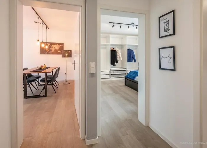 Flair: Stylisches - Netflix - Basf - Uni Mannheim